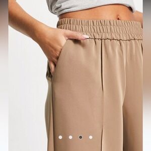 Only wide leg relaxed pants in taupe, size XL L32